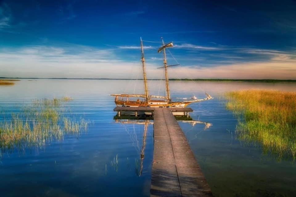 Folwark Luknajno Nad Jeziorem Sniardwy Gospoda Dziedzictwo Kulinarne Warmia-Mazury Mikołajki Dış mekan fotoğraf