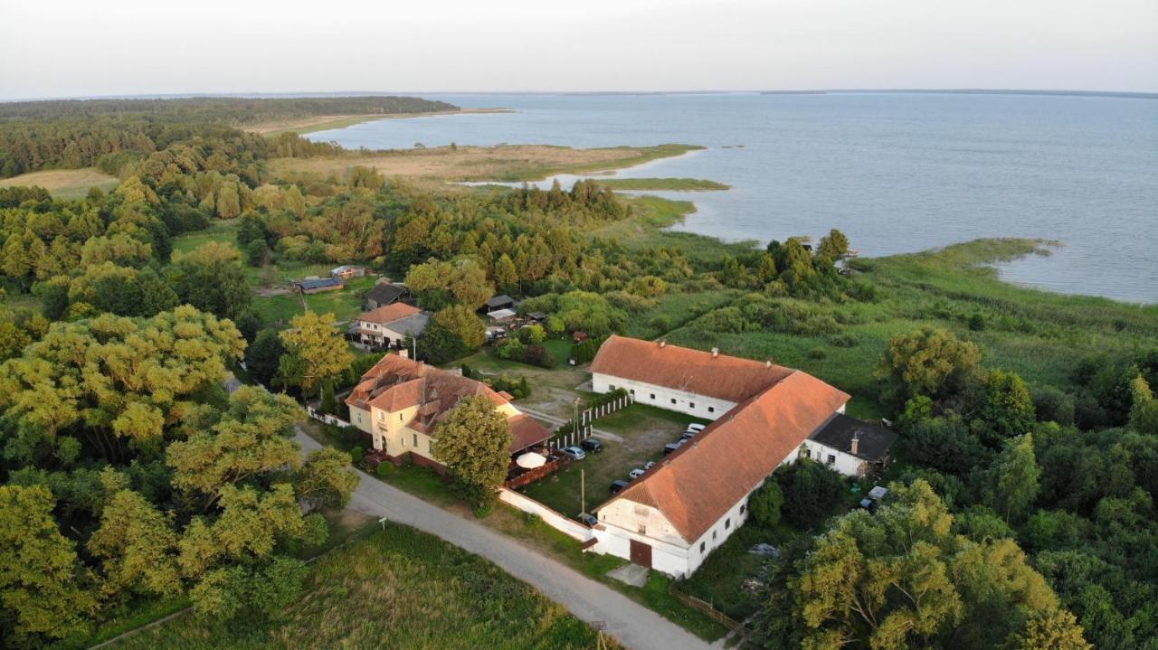 Folwark Luknajno Nad Jeziorem Sniardwy Gospoda Dziedzictwo Kulinarne Warmia-Mazury Mikołajki Dış mekan fotoğraf